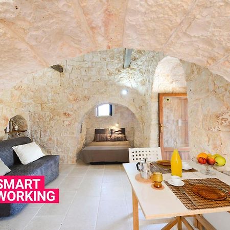 Вілла I Trulli Del Ciliegio Con Giardino By Wonderful Italy Остуні Екстер'єр фото